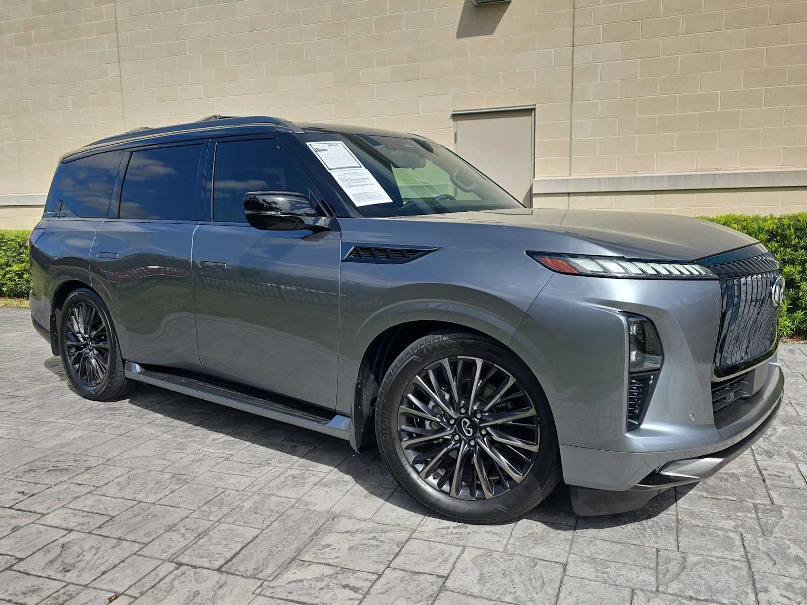 2025 INFINITI QX80 AUTOGRAPH