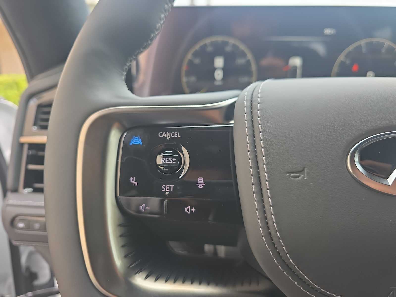 2027 INFINITI QX80 AUTOGRAPH