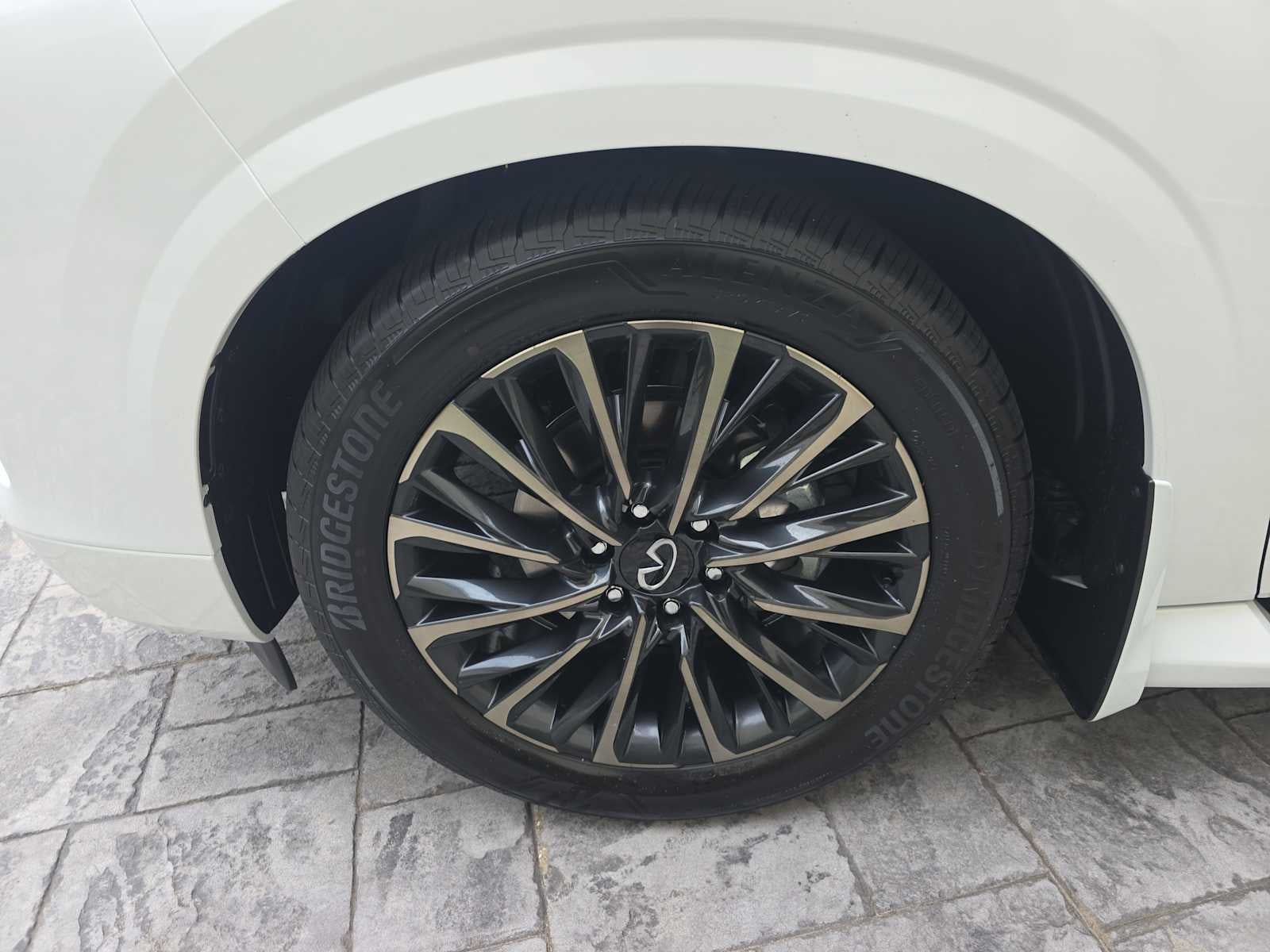 2027 INFINITI QX80 AUTOGRAPH