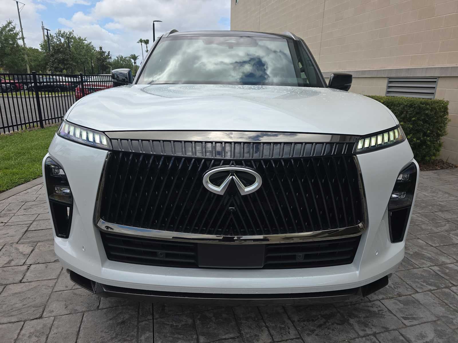 2026 INFINITI QX80 AUTOGRAPH
