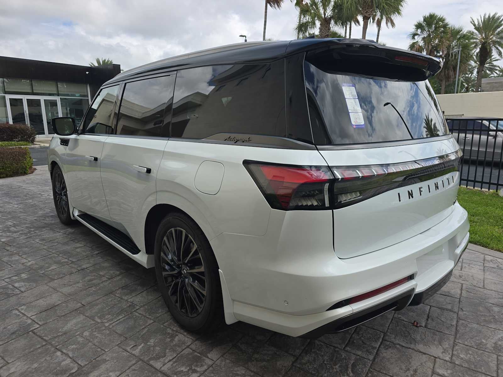 2026 INFINITI QX80 AUTOGRAPH