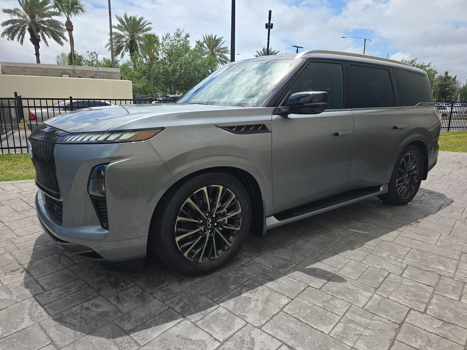 2026 INFINITI QX80 AUTOGRAPH