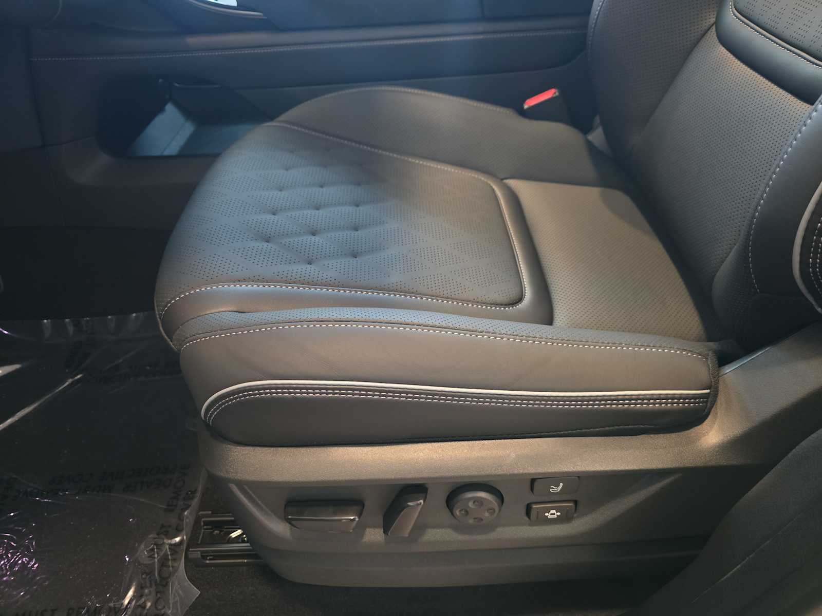 2027 INFINITI QX80 AUTOGRAPH