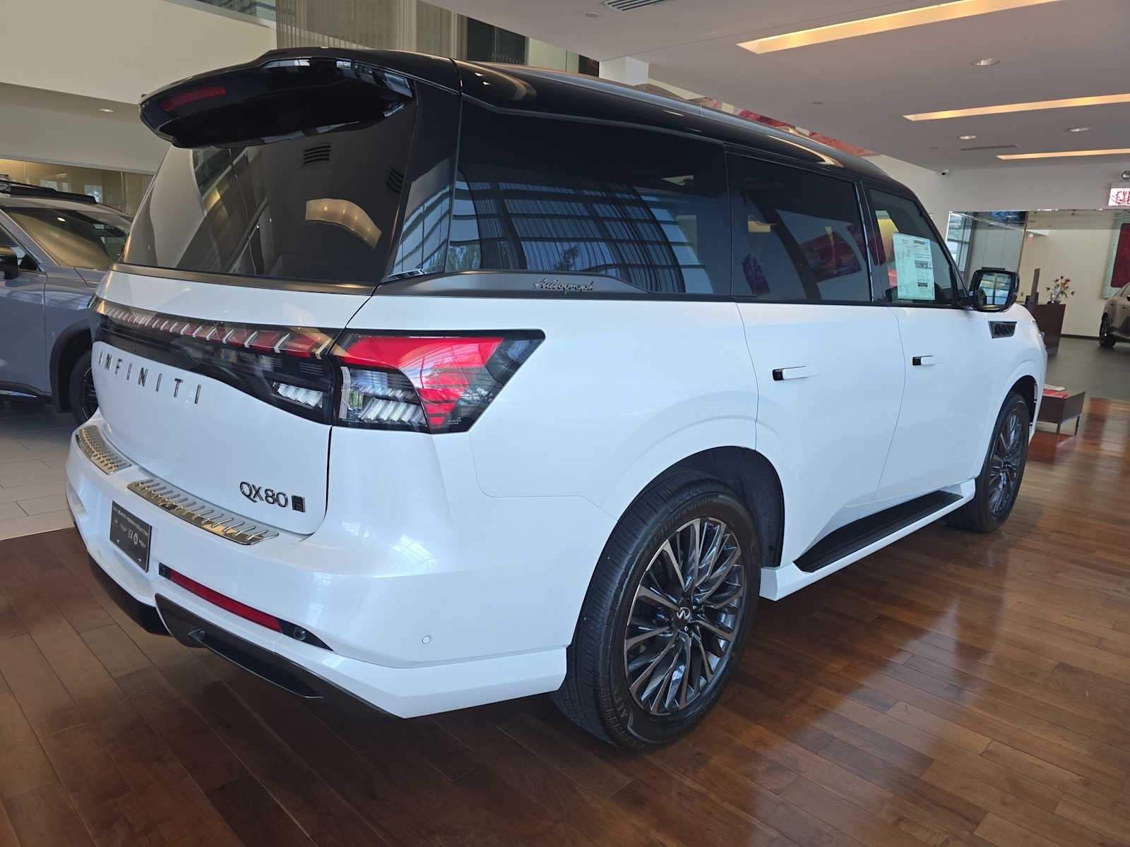 2027 INFINITI QX80 AUTOGRAPH