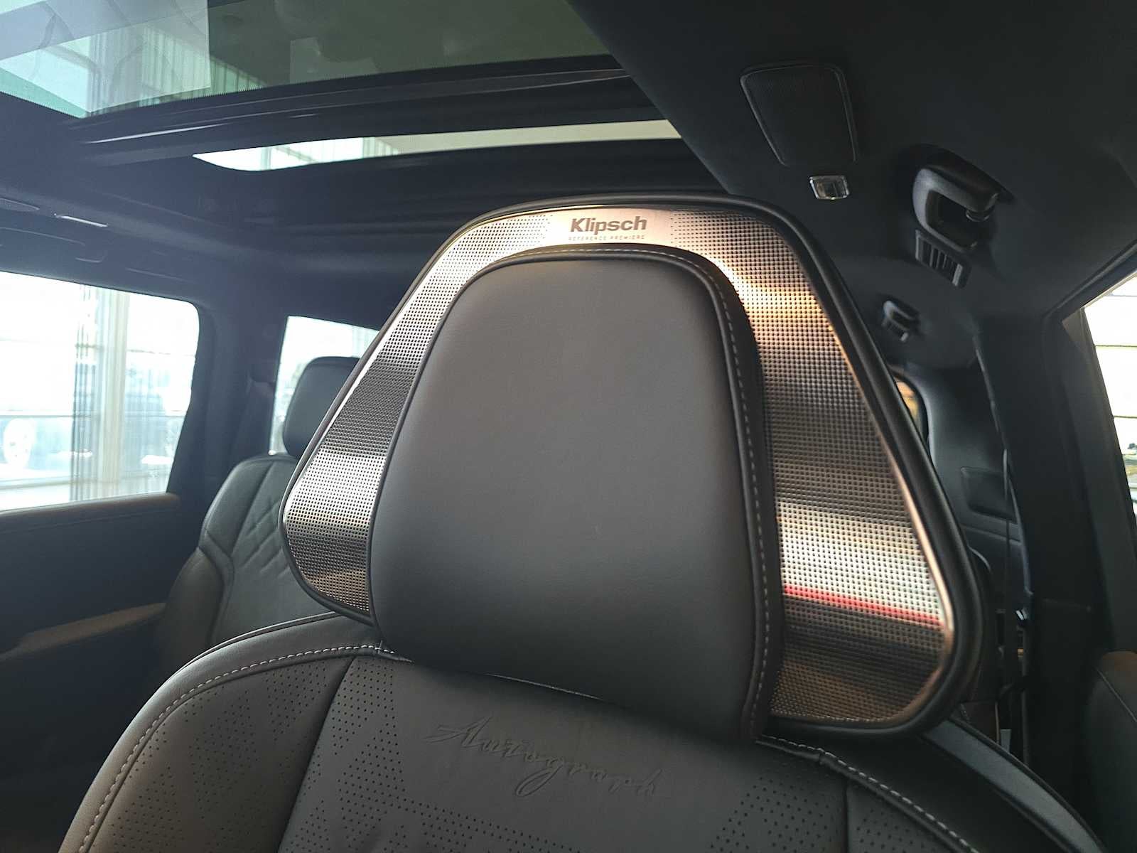 2027 INFINITI QX80 AUTOGRAPH