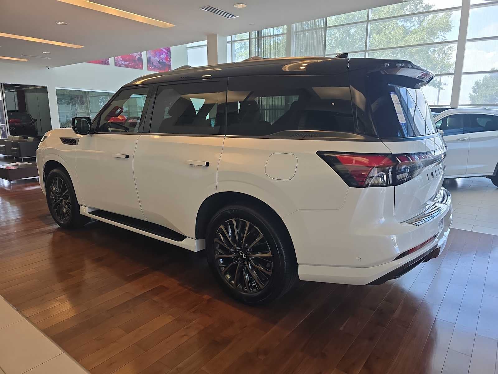 2027 INFINITI QX80 AUTOGRAPH