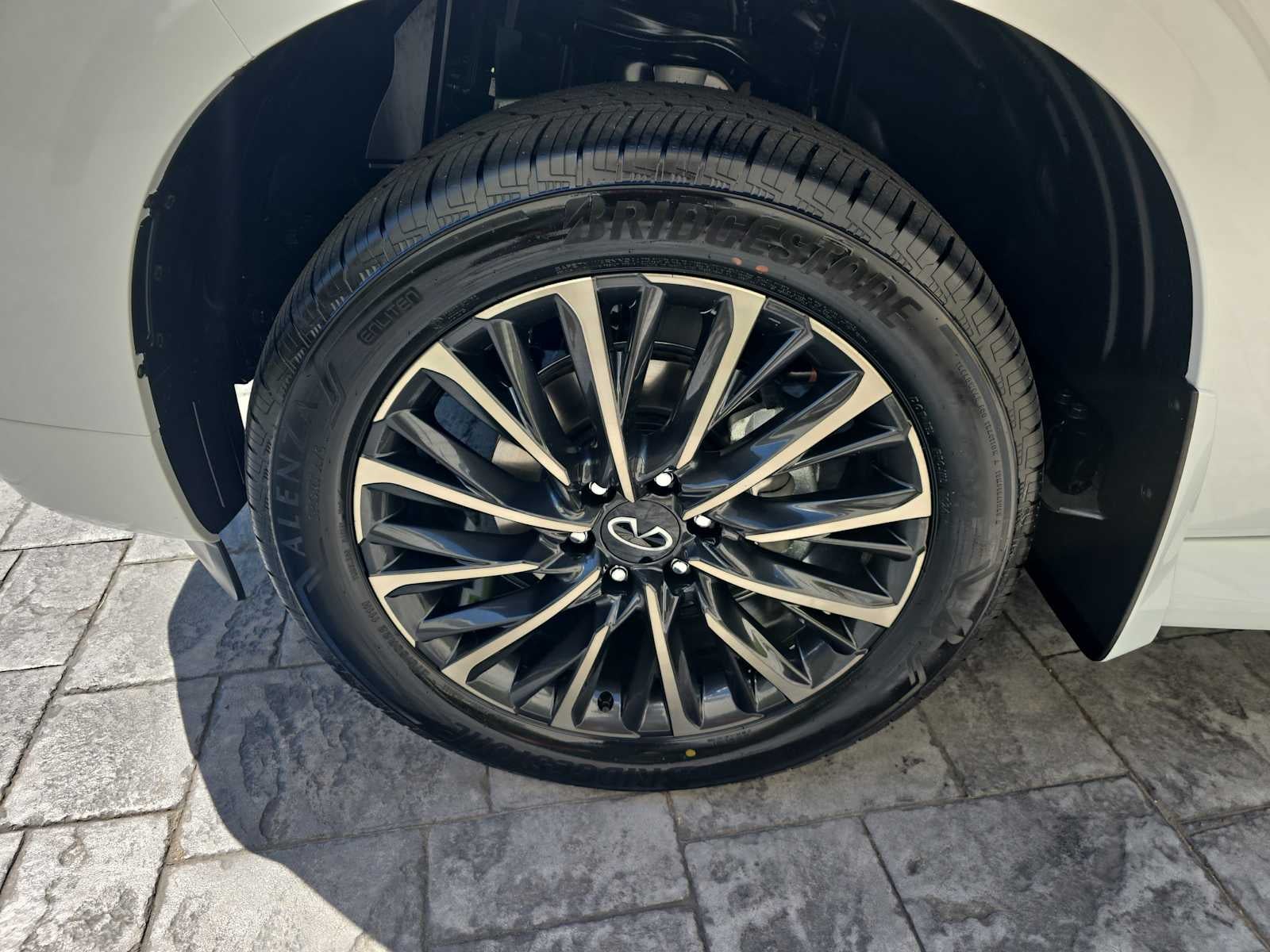 2027 INFINITI QX80 AUTOGRAPH