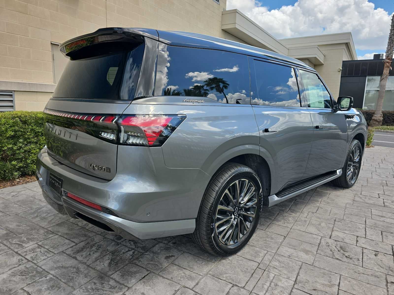 2026 INFINITI QX80 AUTOGRAPH
