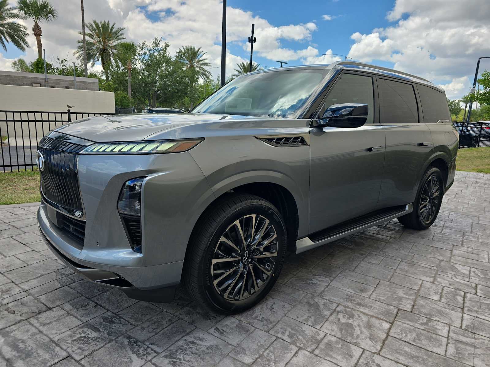 2026 INFINITI QX80 AUTOGRAPH