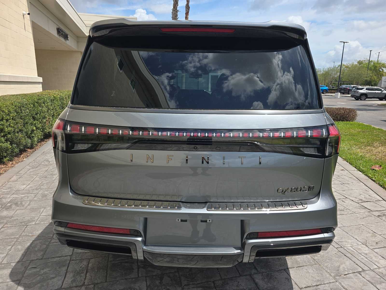 2026 INFINITI QX80 SPORT