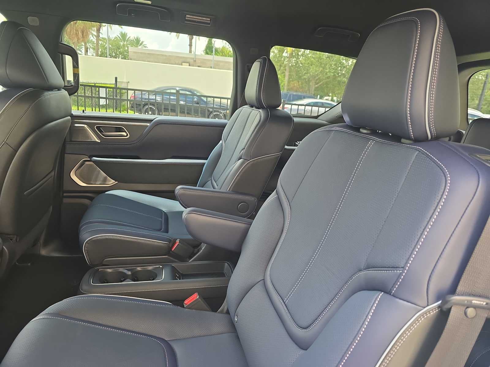 2027 INFINITI QX80 SPORT