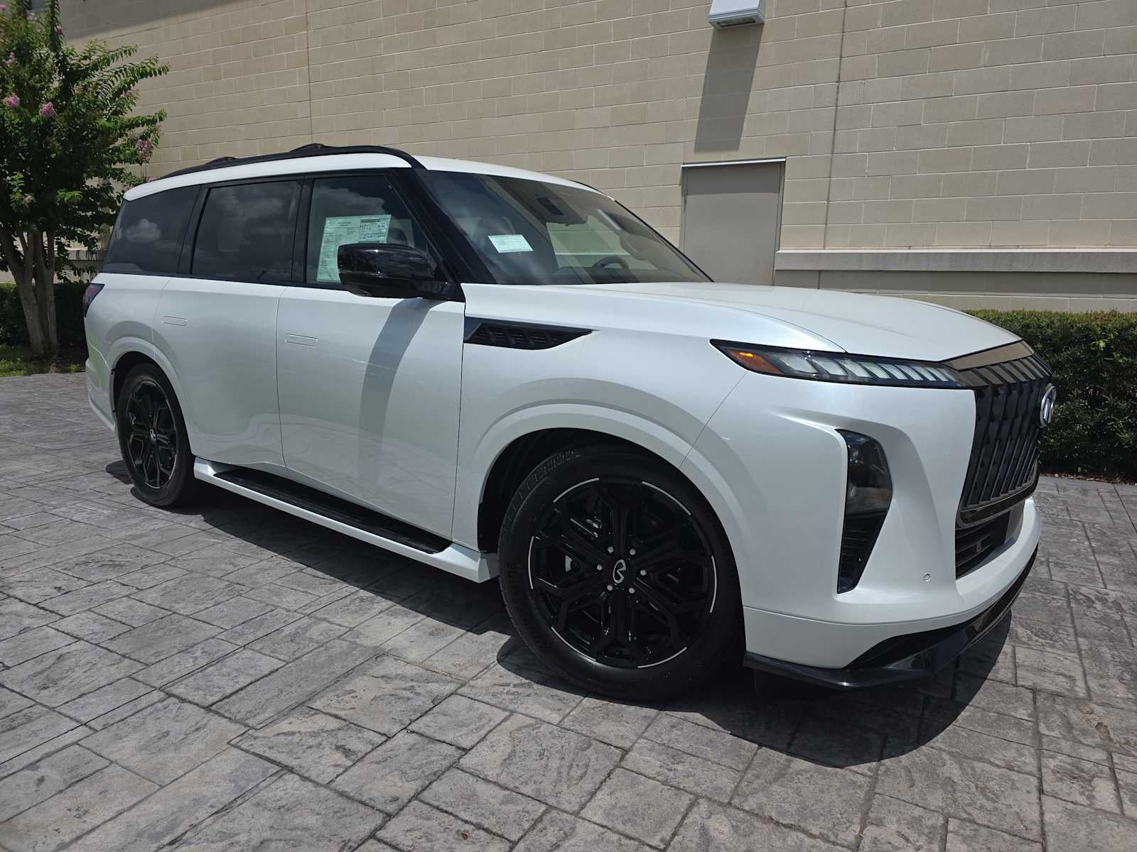 2027 INFINITI QX80 SPORT