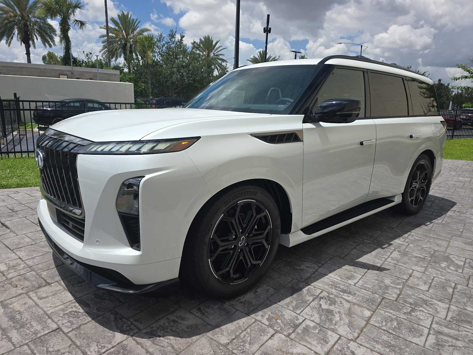 2027 INFINITI QX80 SPORT