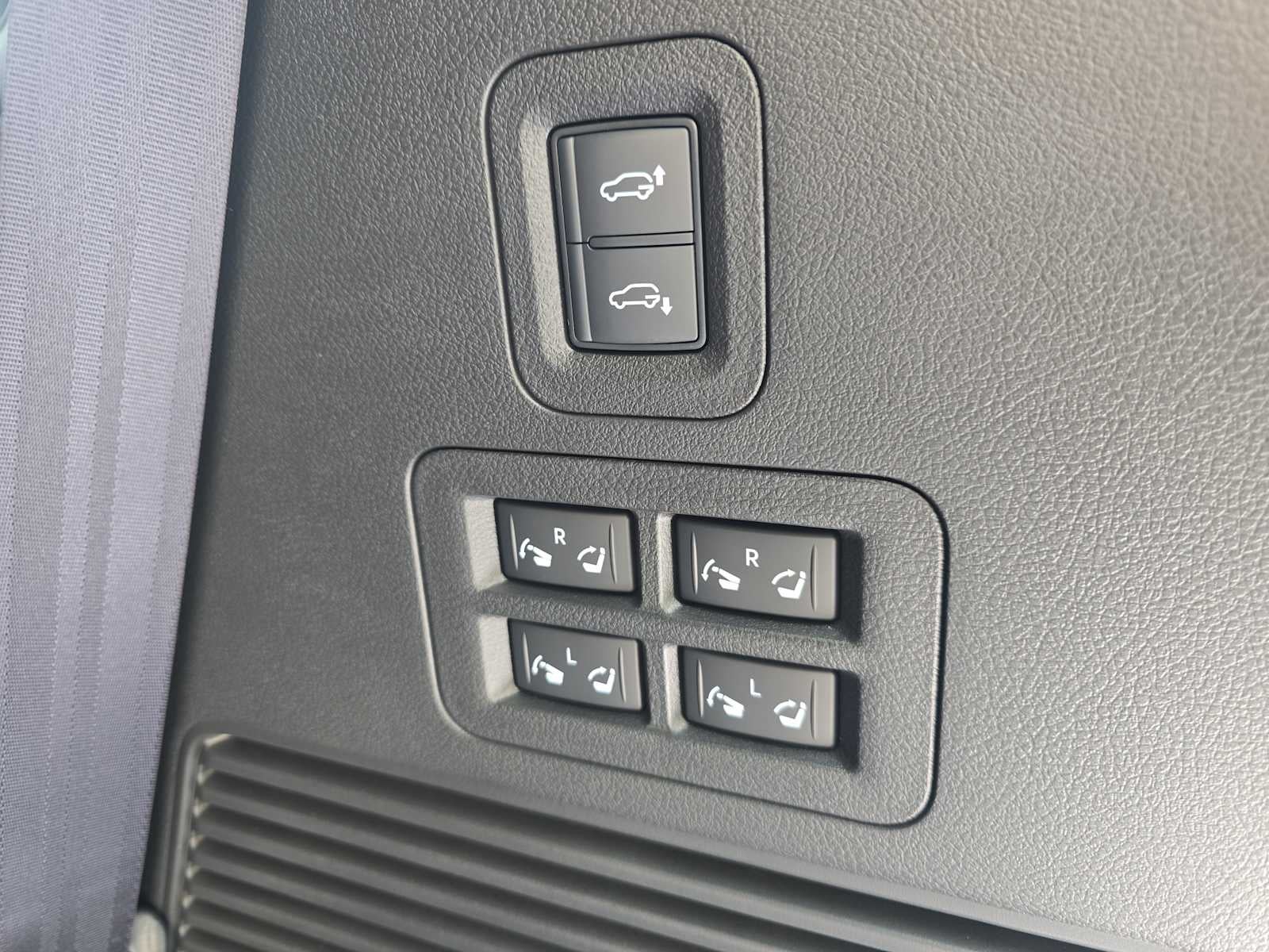 2027 INFINITI QX80 SPORT