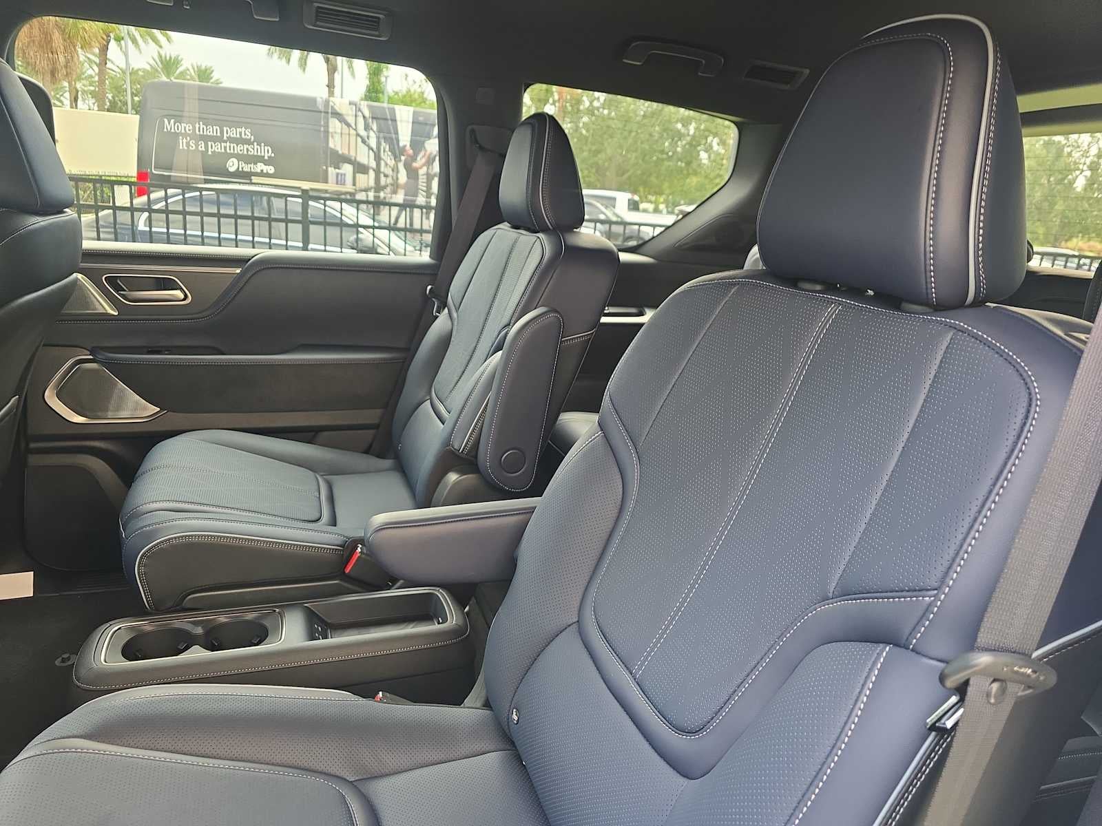 2027 INFINITI QX80 SPORT