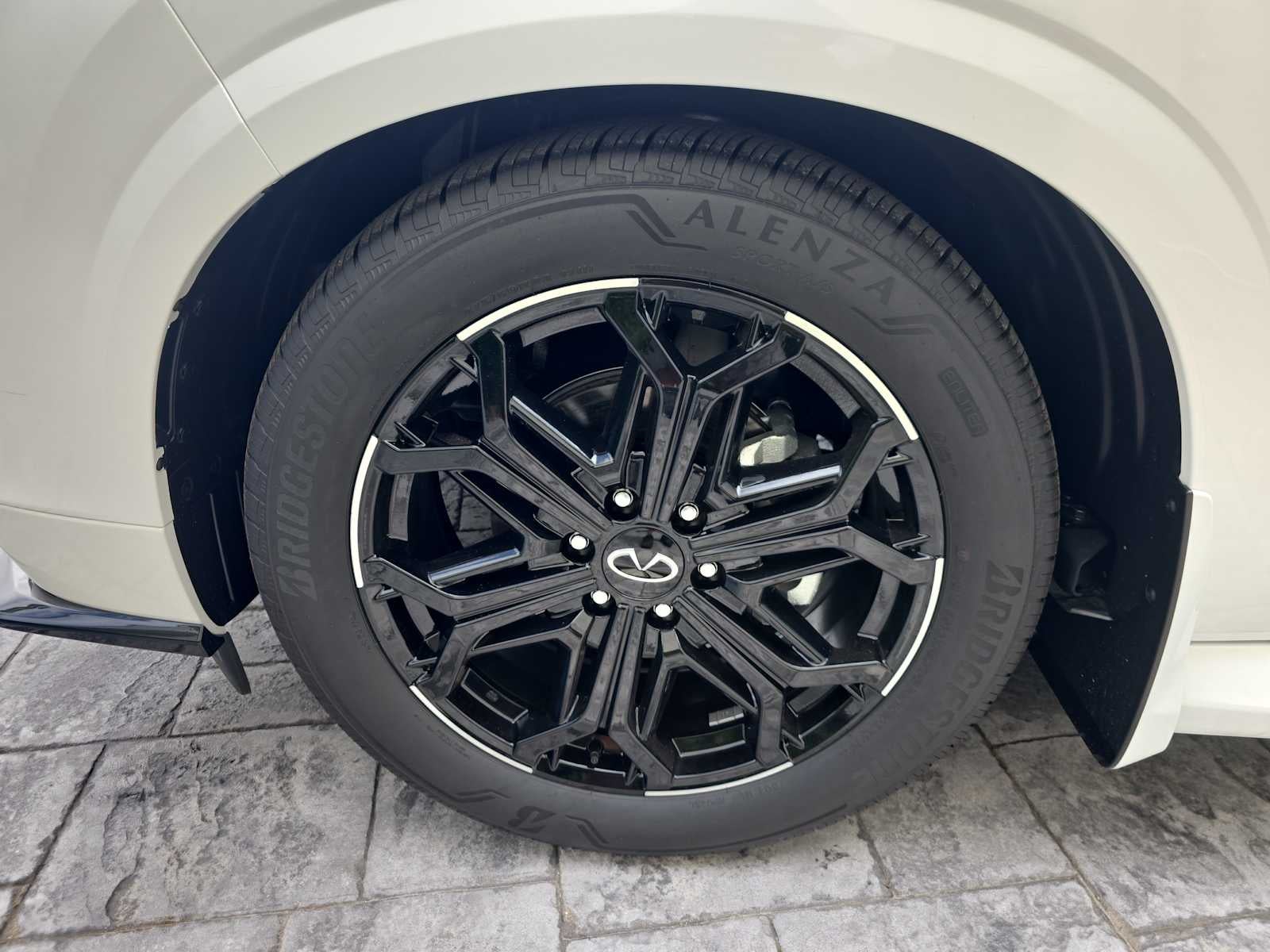 2027 INFINITI QX80 SPORT