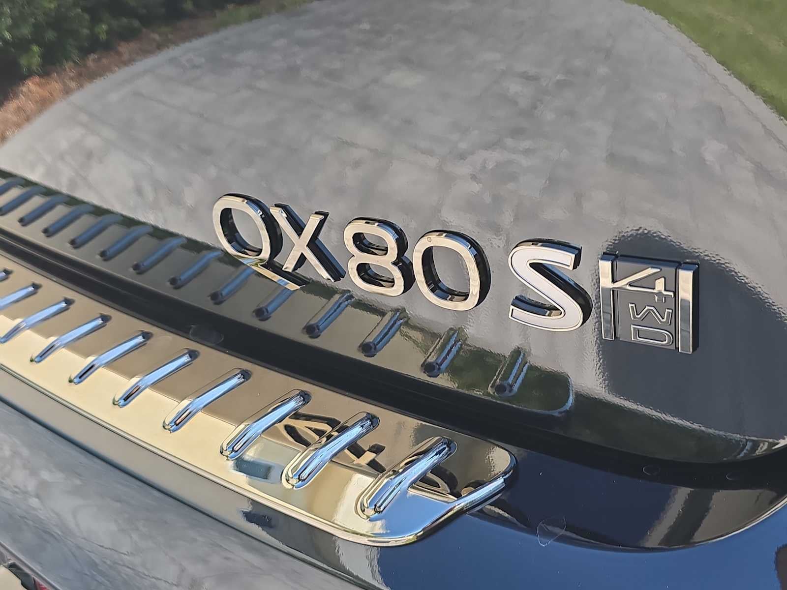 2027 INFINITI QX80 SPORT