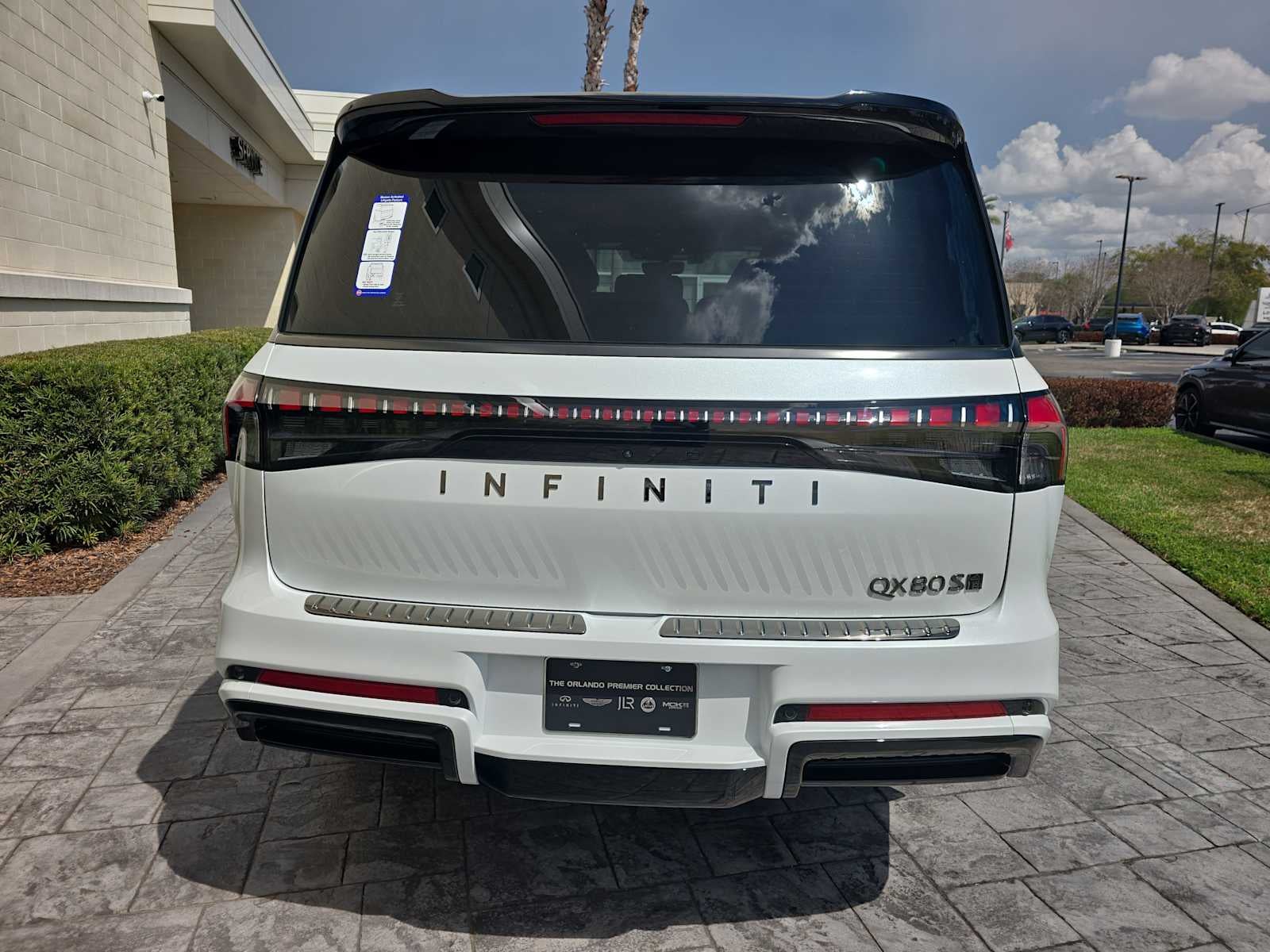 2026 INFINITI QX80 SPORT