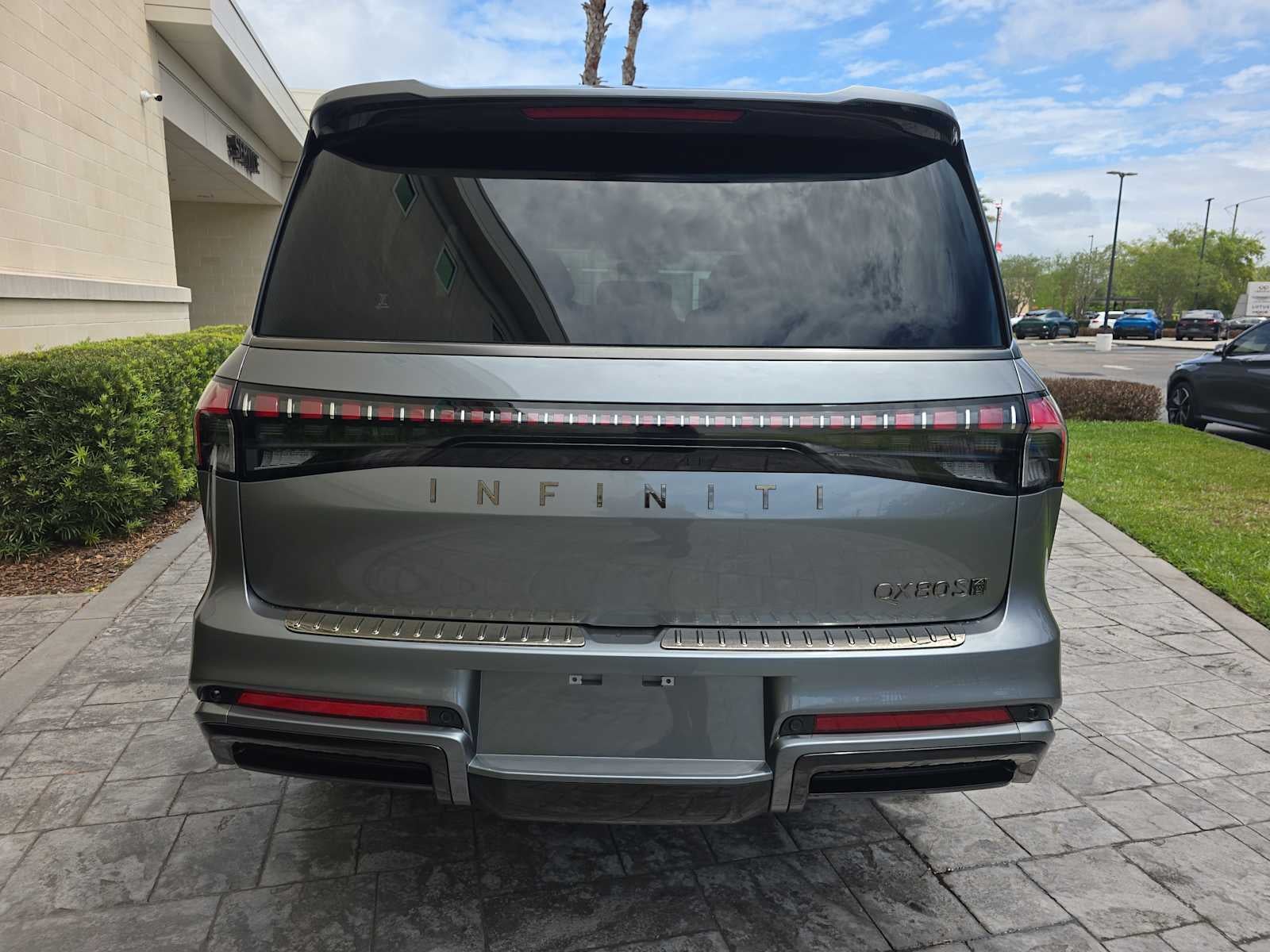 2026 INFINITI QX80 SPORT