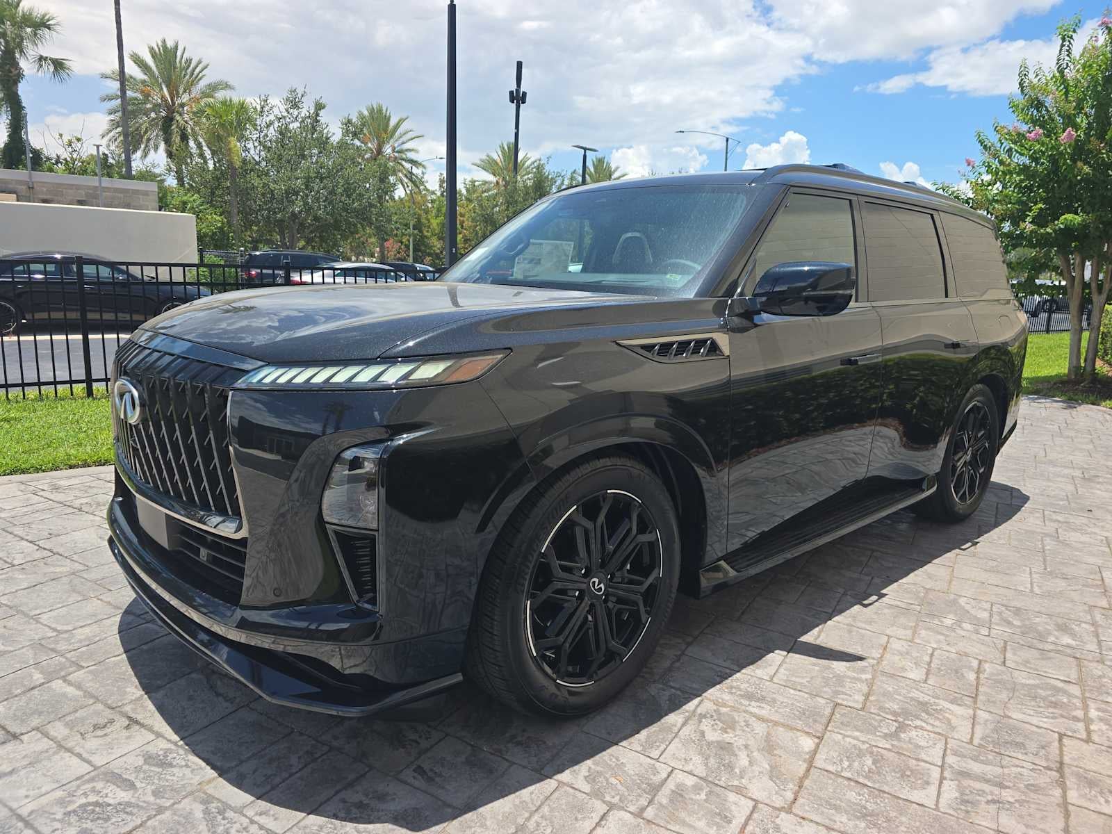 2027 INFINITI QX80 SPORT