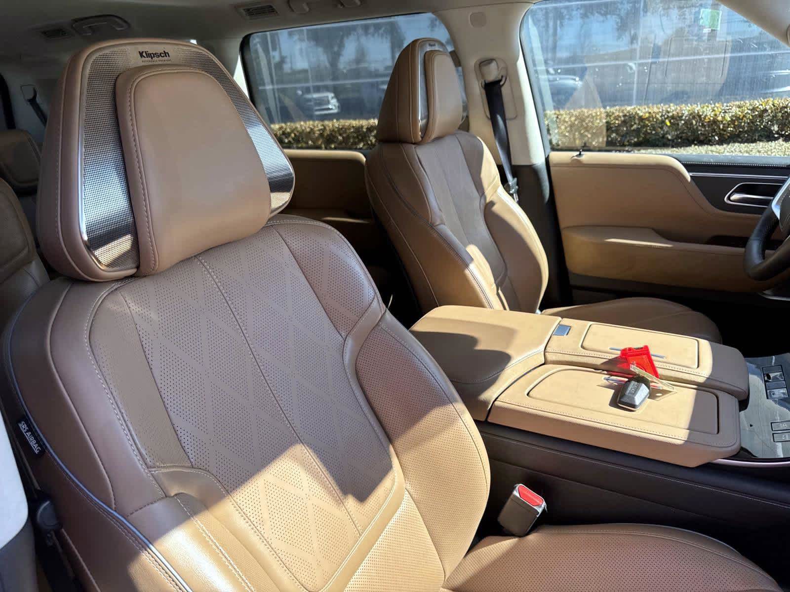 2025 INFINITI QX80 SENSORY