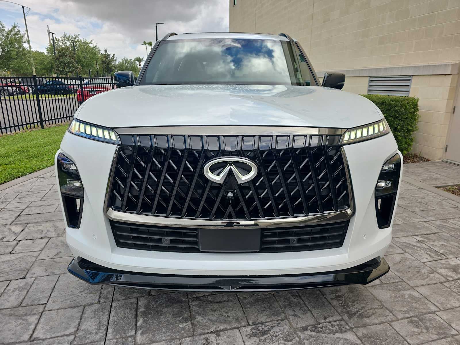 2026 INFINITI QX80 SPORT