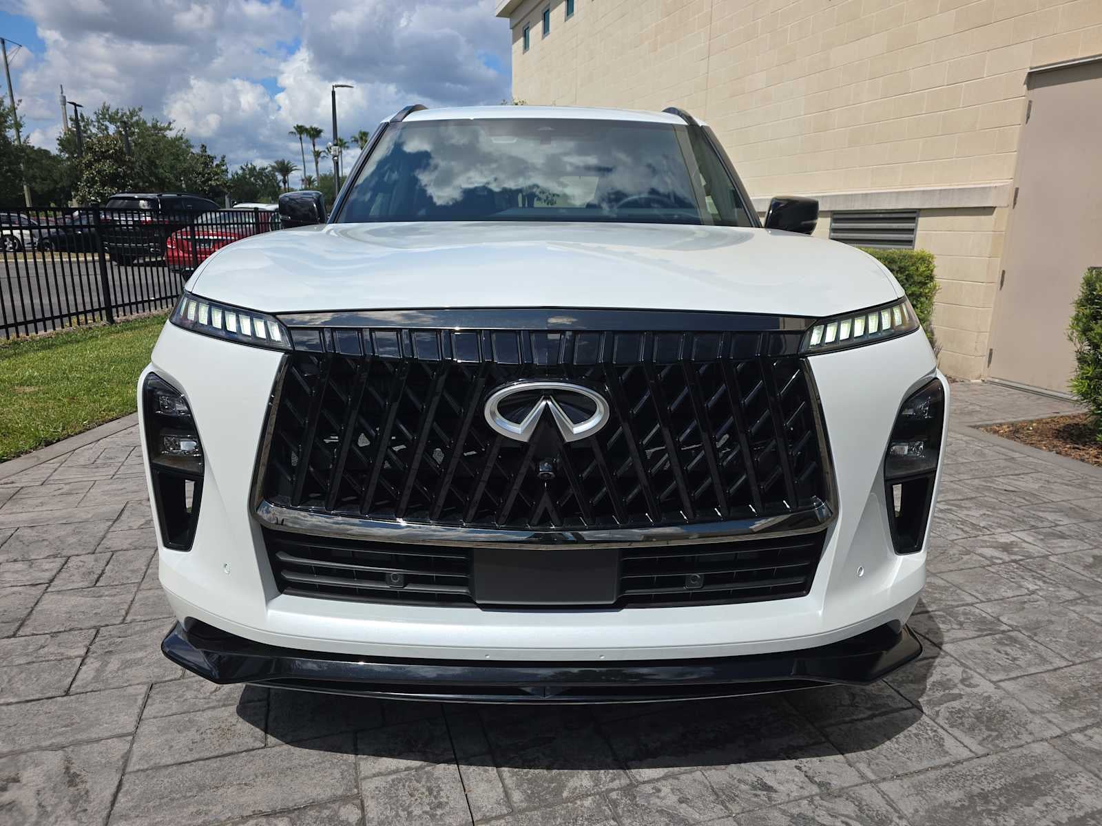 2026 INFINITI QX80 SPORT