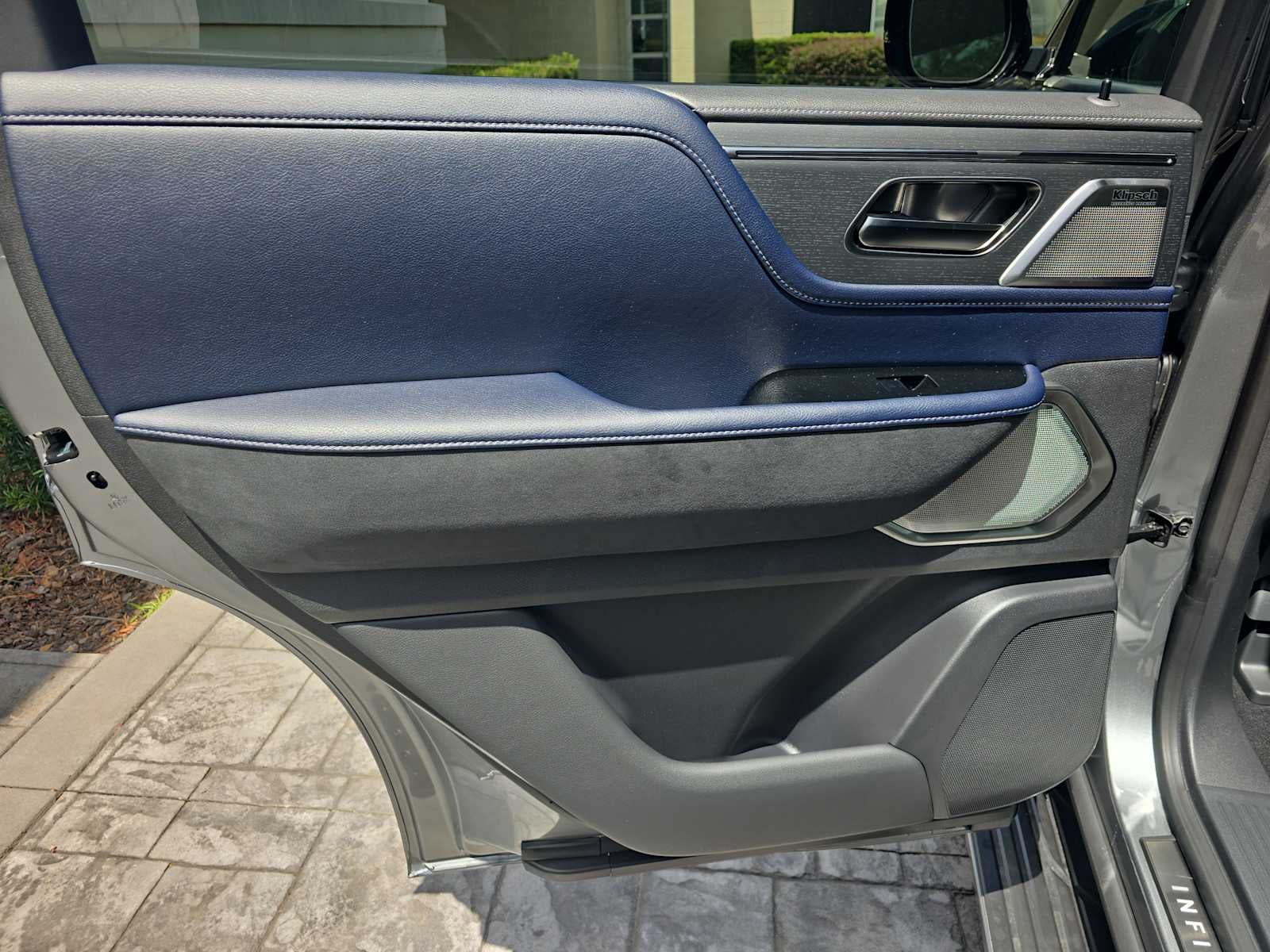 2027 INFINITI QX80 SPORT