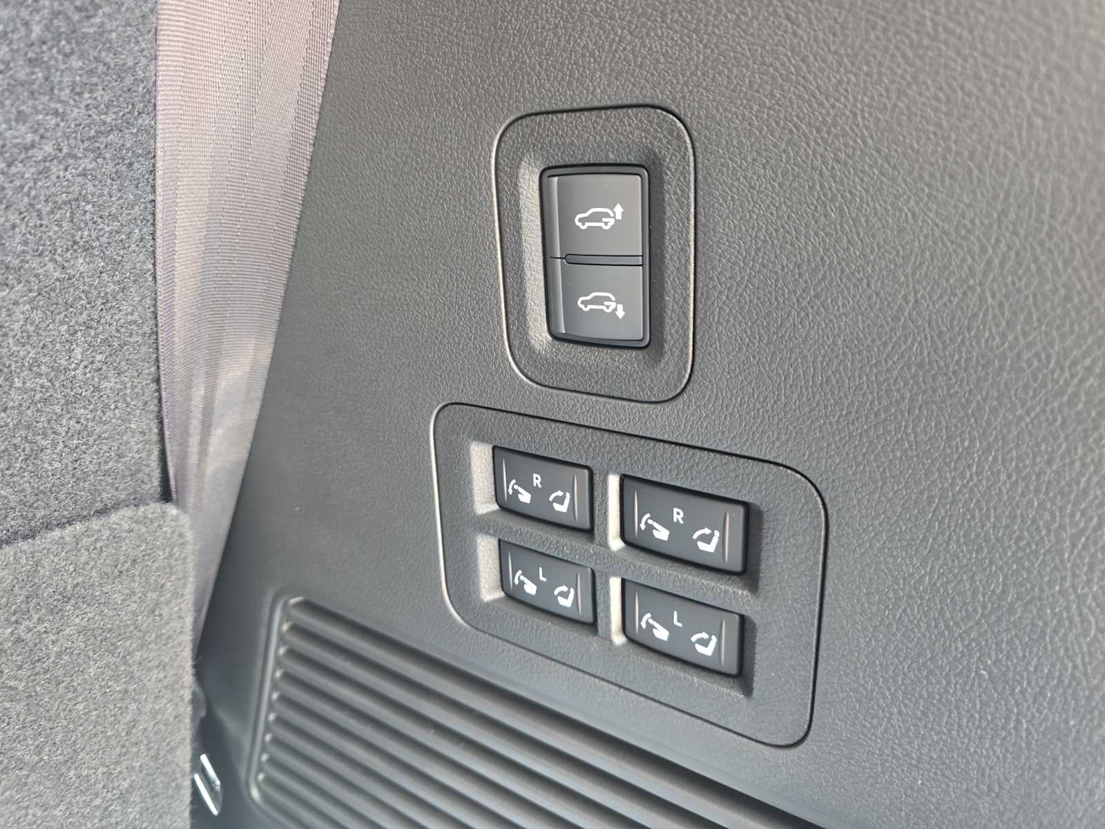 2027 INFINITI QX80 SPORT