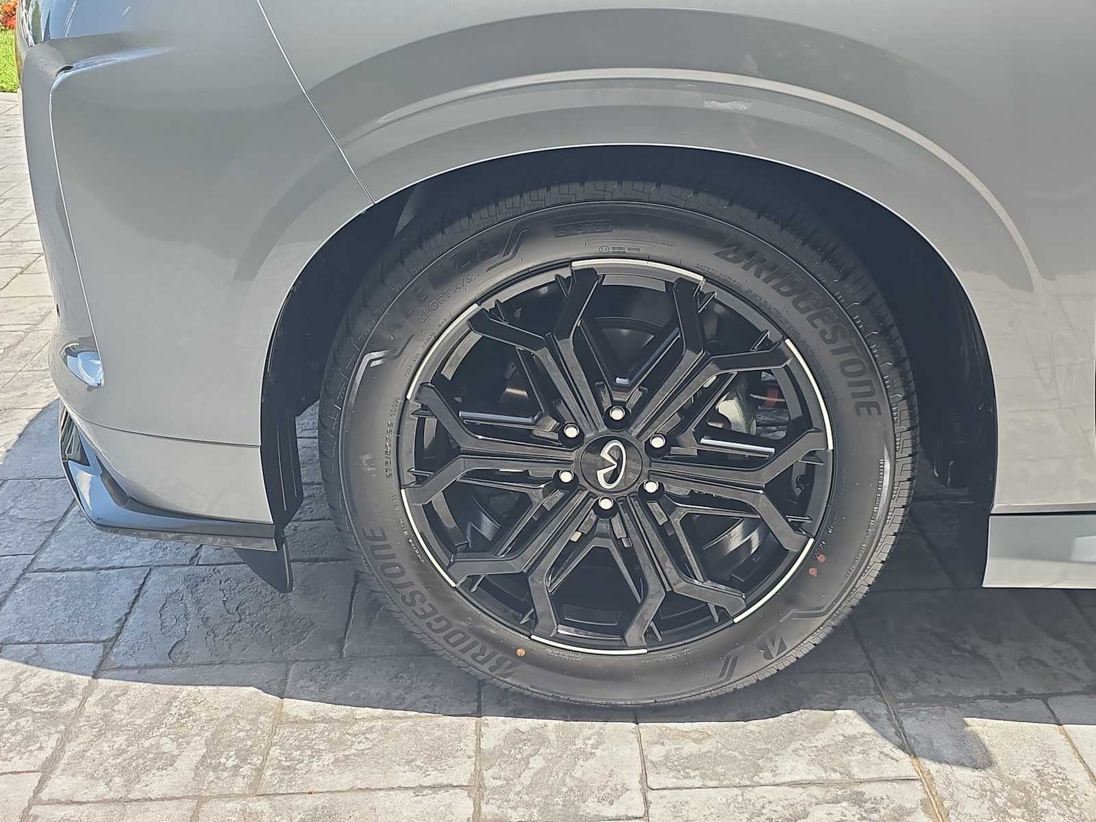 2027 INFINITI QX80 SPORT