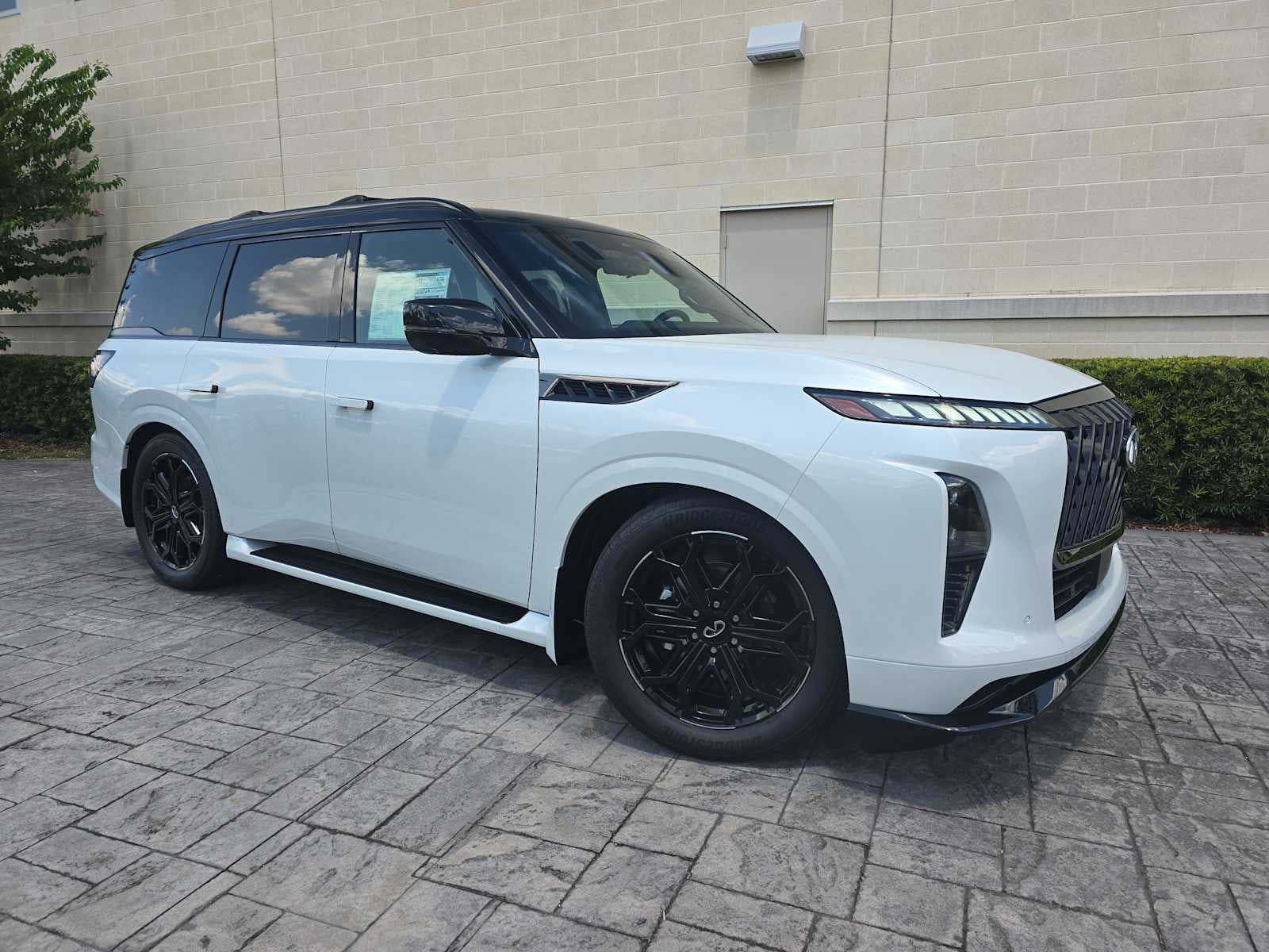 2027 INFINITI QX80 SPORT