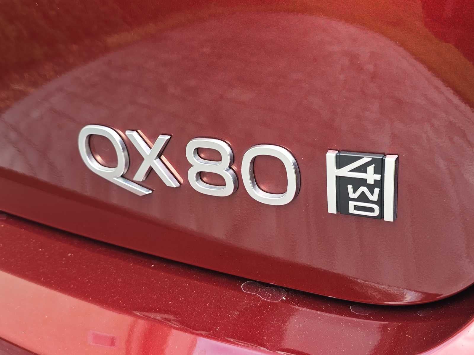 2025 INFINITI QX80 SENSORY
