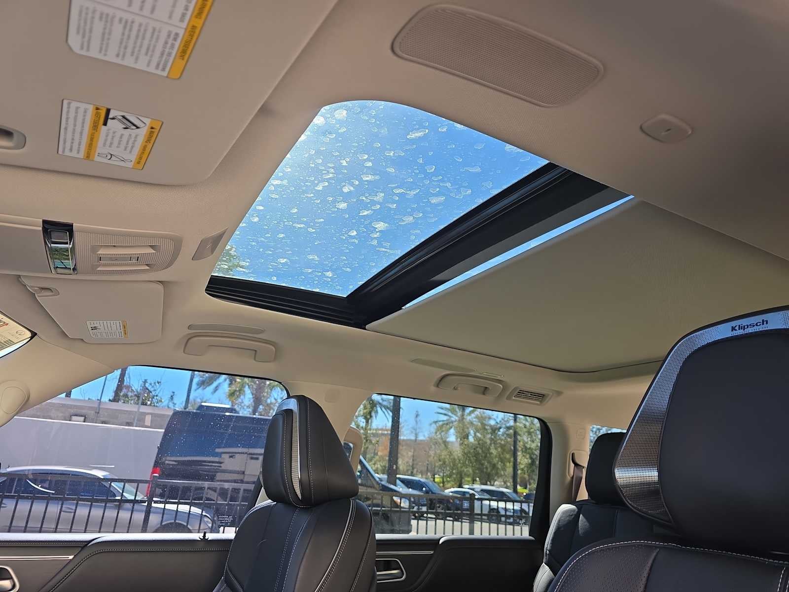 2025 INFINITI QX80 SENSORY