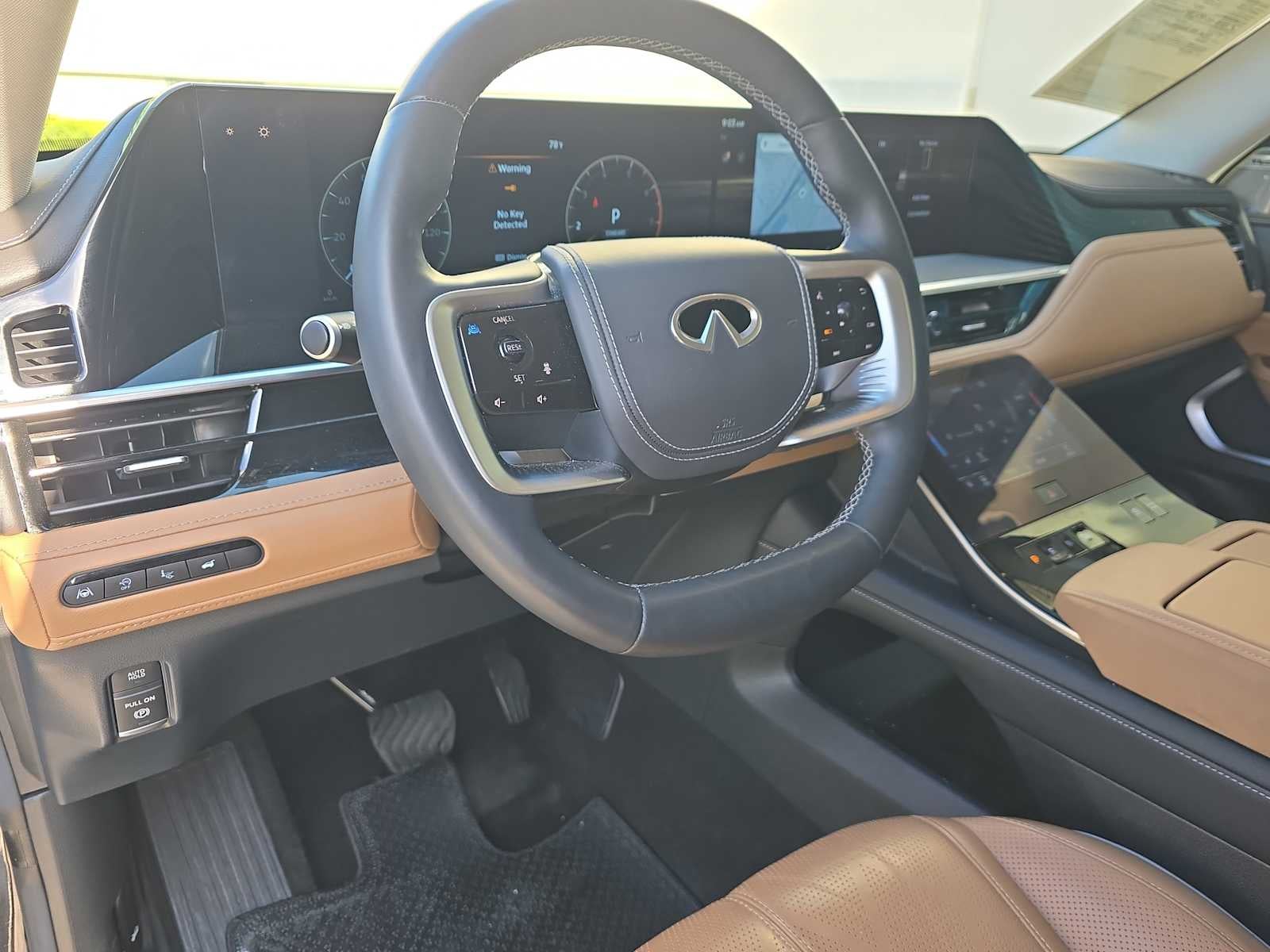 2025 INFINITI QX80 SENSORY