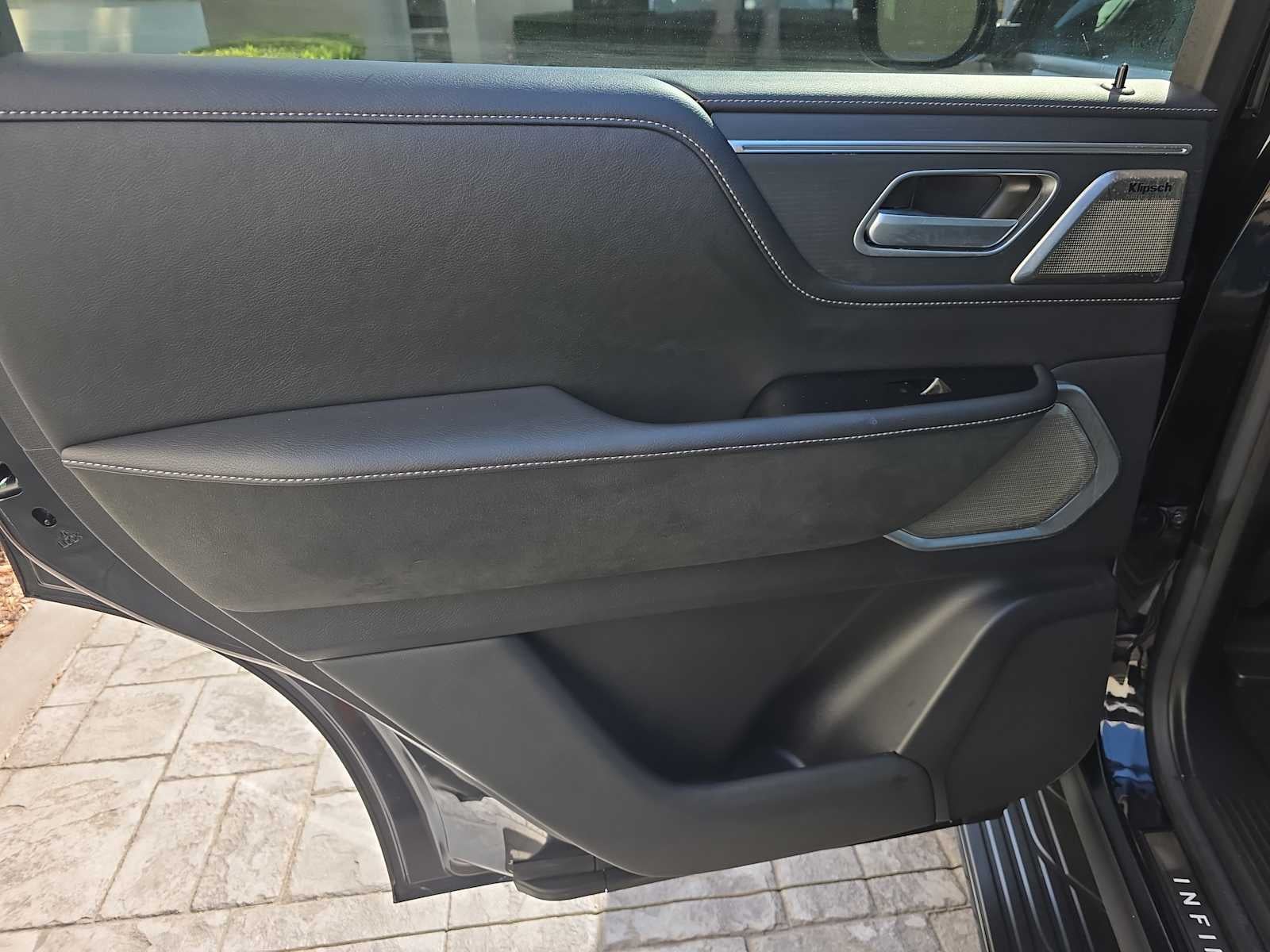 2025 INFINITI QX80 SENSORY