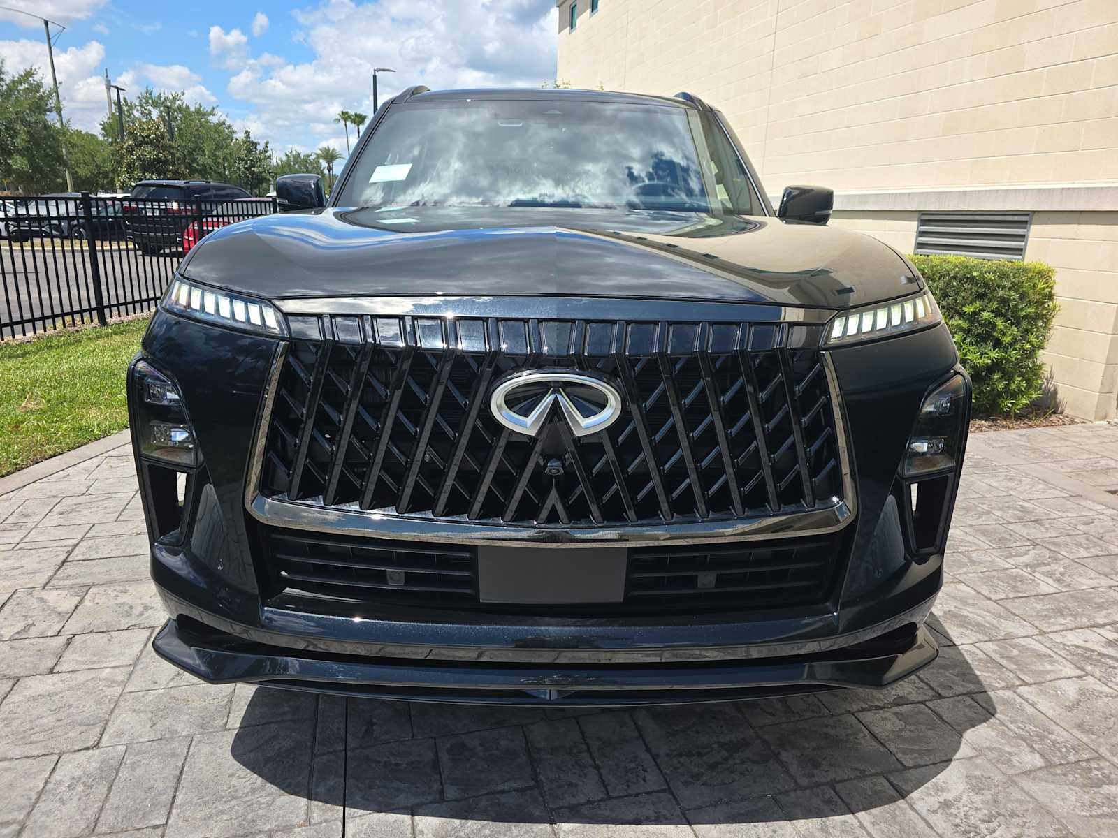 2026 INFINITI QX80 SPORT