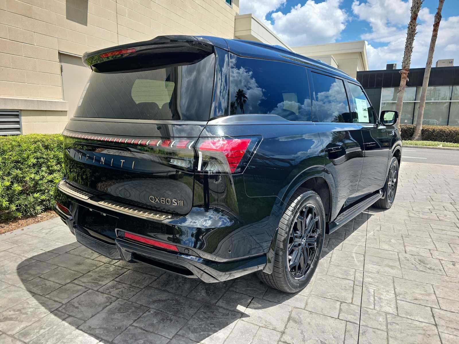 2026 INFINITI QX80 SPORT