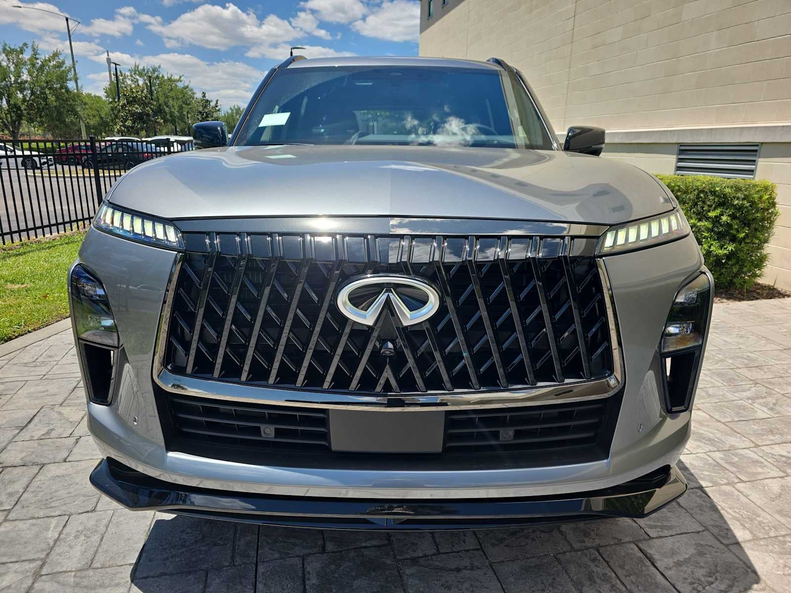 2026 INFINITI QX80 SPORT