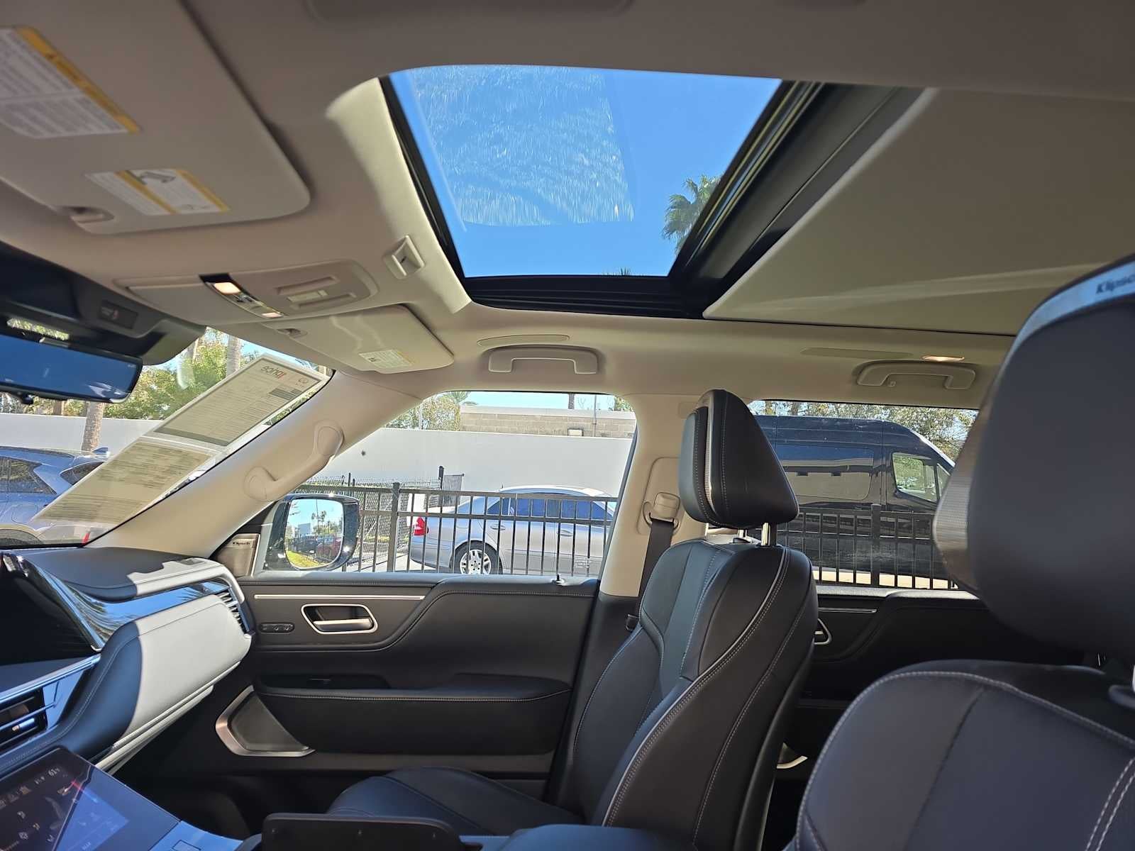 2025 INFINITI QX80 SENSORY