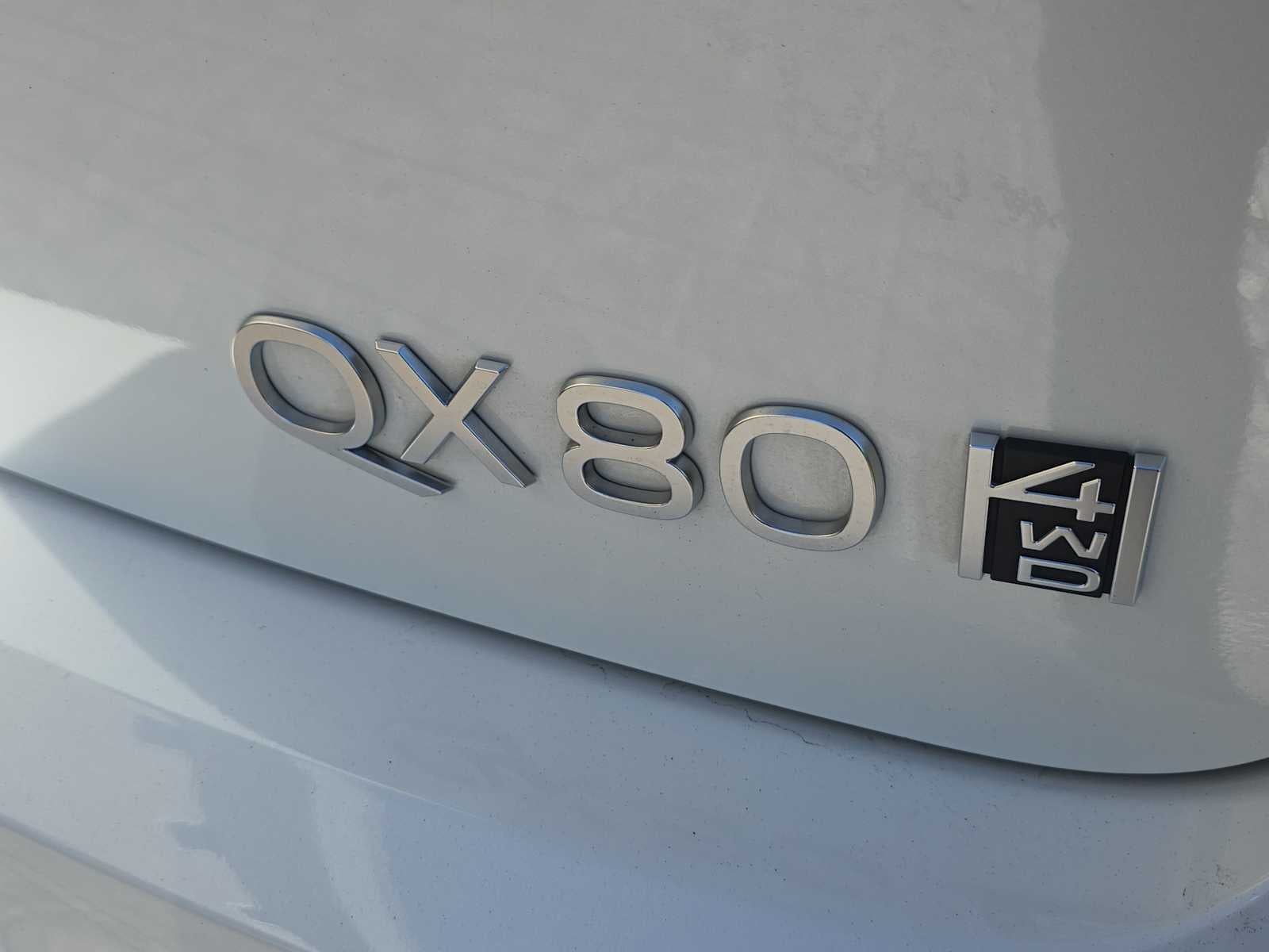 2025 INFINITI QX80 SENSORY