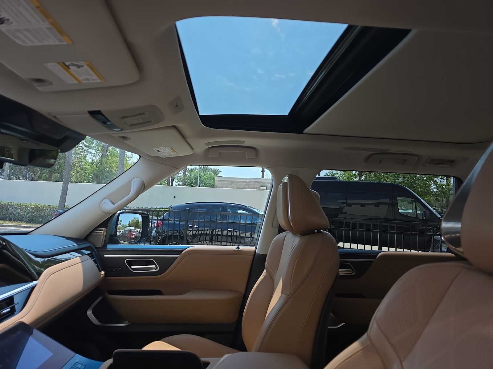 2025 INFINITI QX80 SENSORY