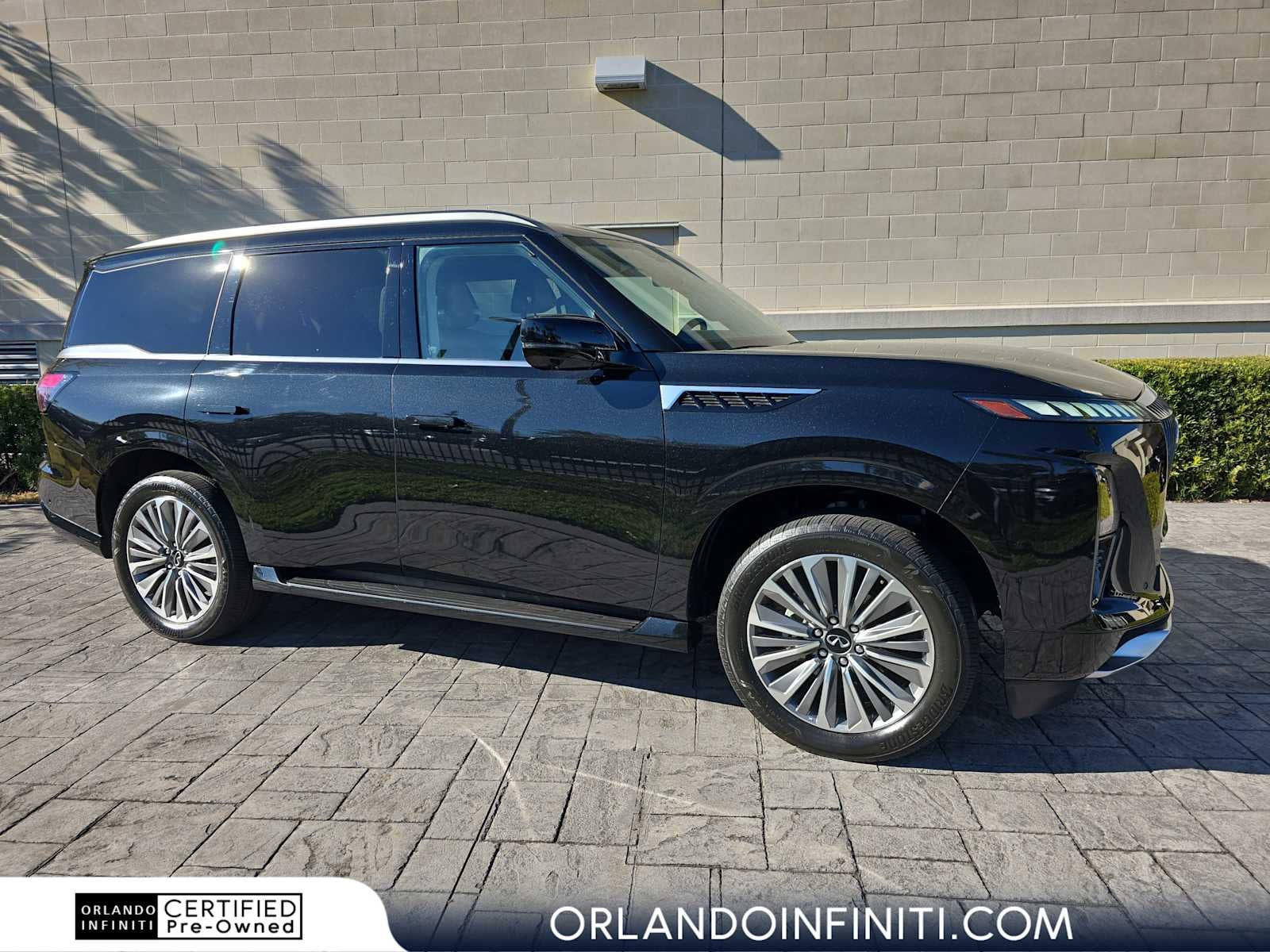 2025 INFINITI QX80 SENSORY