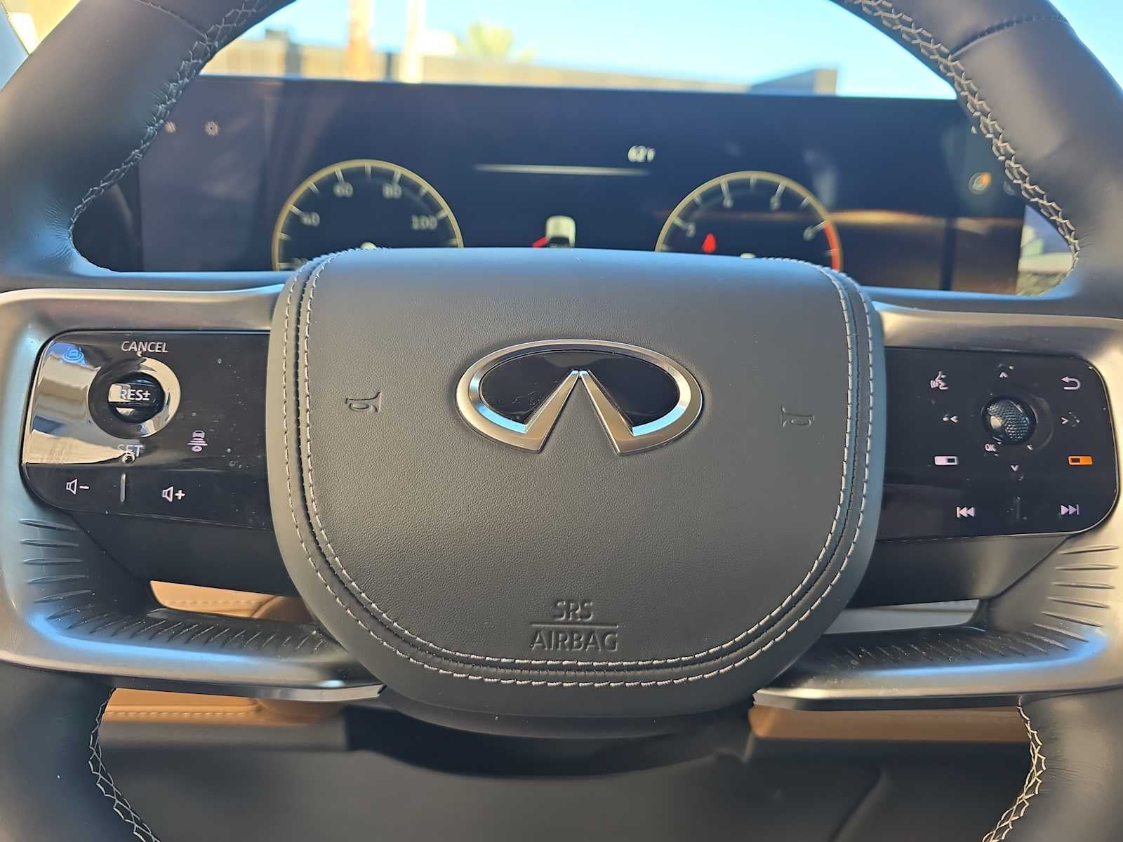 2025 INFINITI QX80 SENSORY