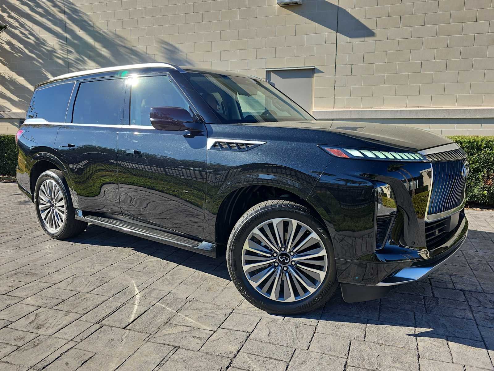 2025 INFINITI QX80 SENSORY