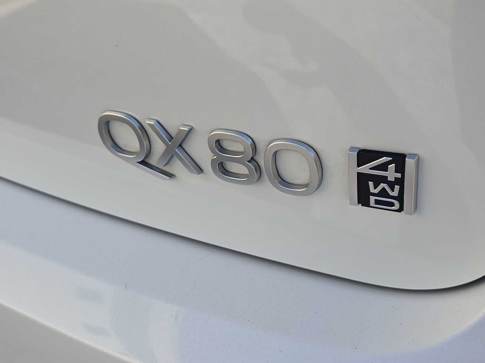 2025 INFINITI QX80 SENSORY