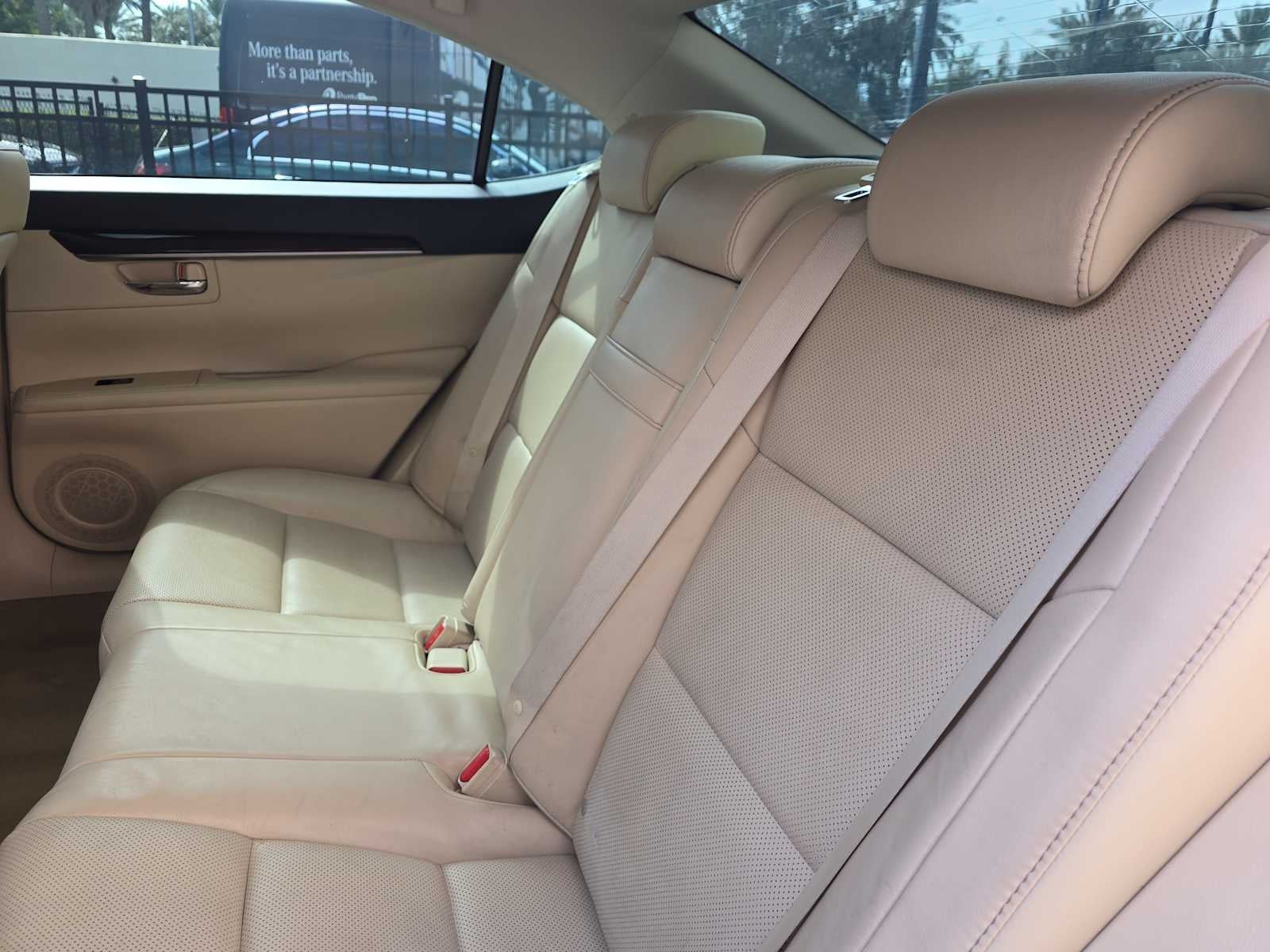 2014 Lexus ES 350 4dr Sdn