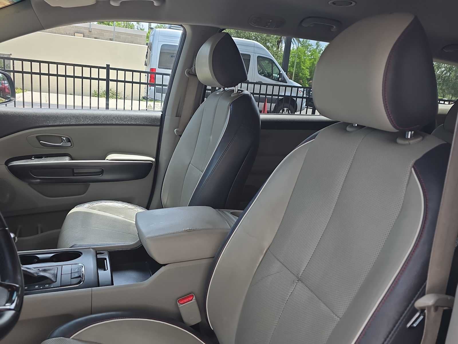 2016 Kia Sedona LX