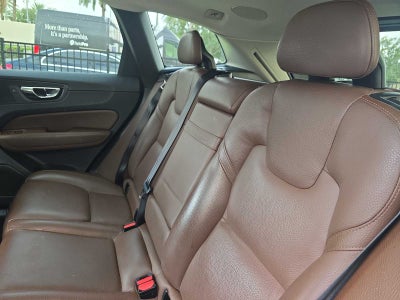 2019 Volvo XC60 Inscription