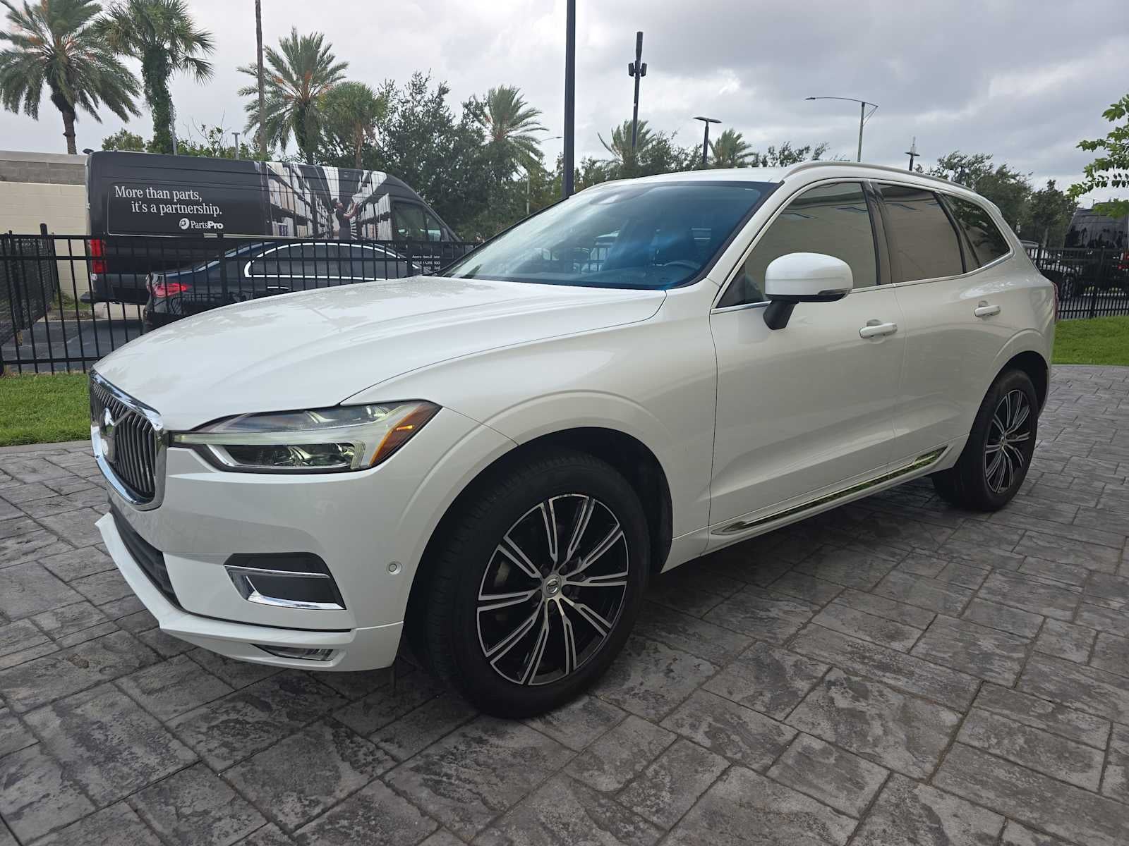 2019 Volvo XC60 Inscription