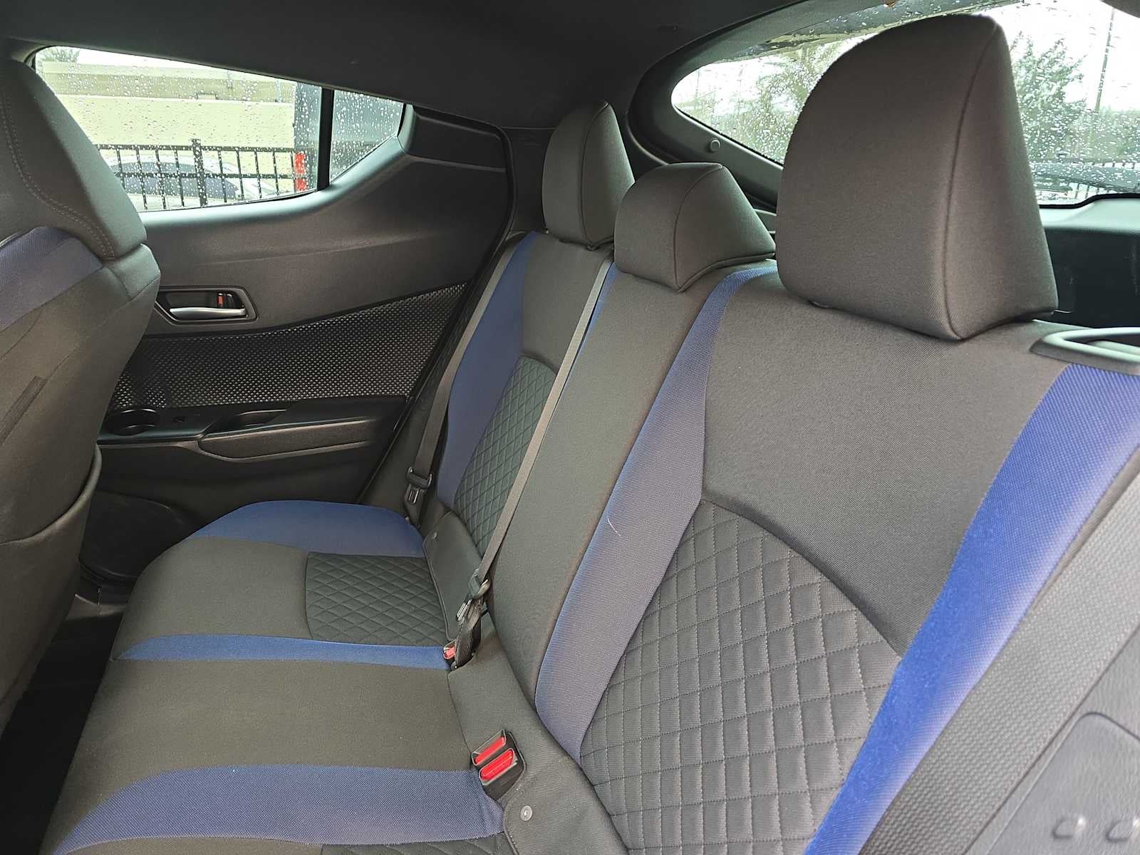 2022 Toyota C-HR XLE